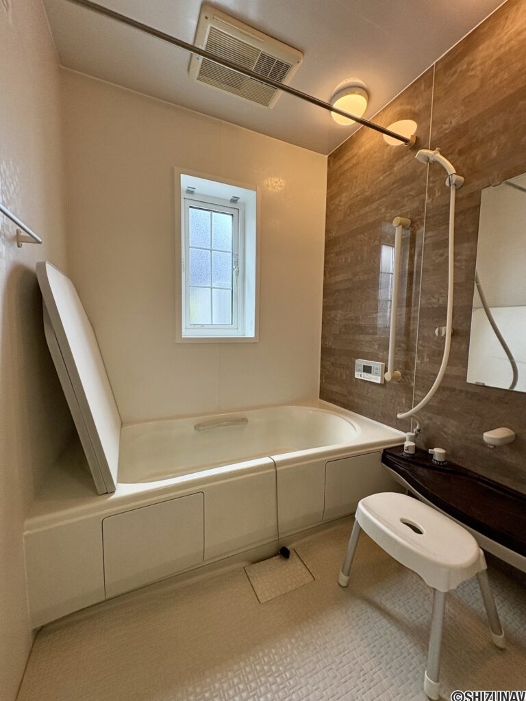 浴室です。浴室内乾燥機能付きです。