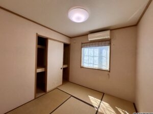 1階和室です。奥の襖は押入です。