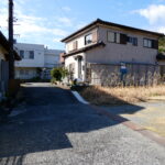 前面道路（北から南）