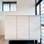 【リフォーム済/シューズボックス】シューズボックスは新品に交換しました。建具と同じ色柄で、家全体にデザインの統一感が生まれます。
