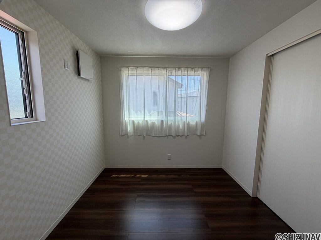 上土狩洋室中2階