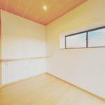 大岩1階洗面室横収納庫