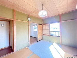 【2階和室】畳を撤去し、フローリング仕上げにすることで洋室に変更します。