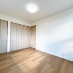 2階東側洋室　別角度です。