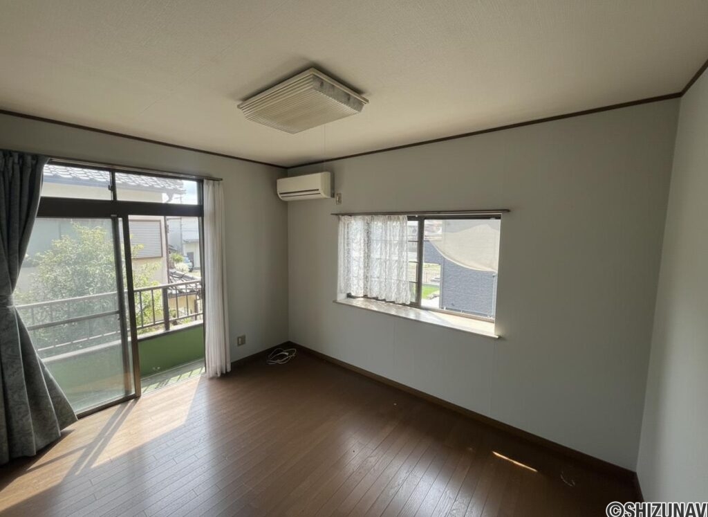 2階西側洋室