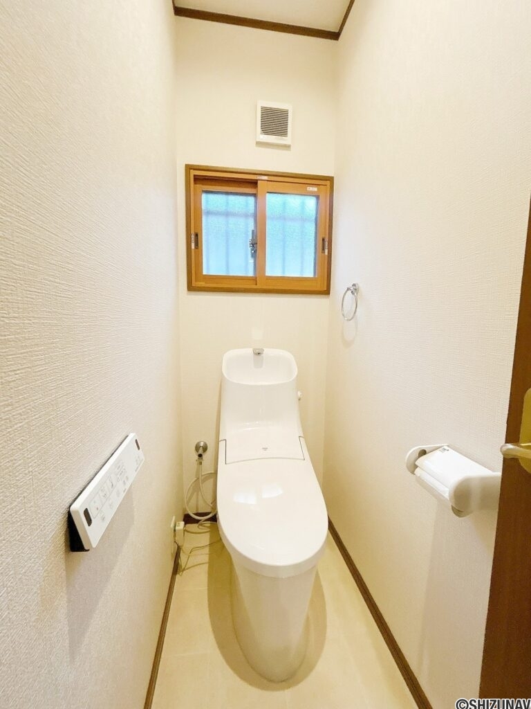 【トイレ】令和４年２月に新品交換済みです。クリーニングを行いました。
