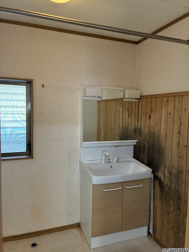 1階 洗面