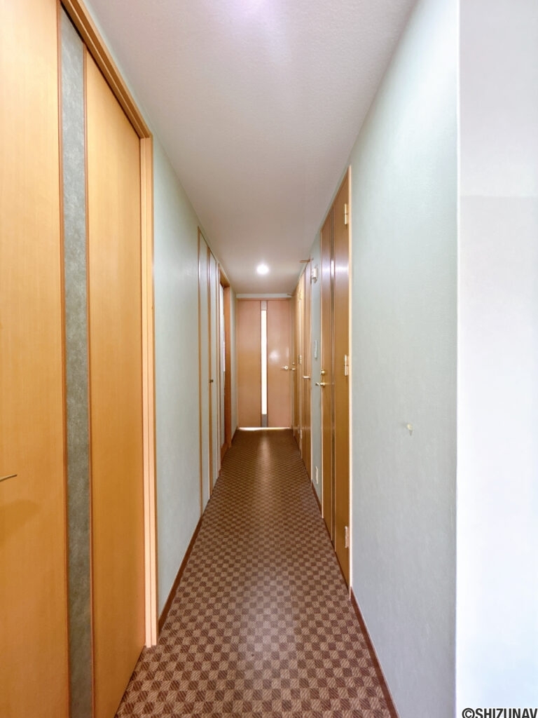 【廊下】