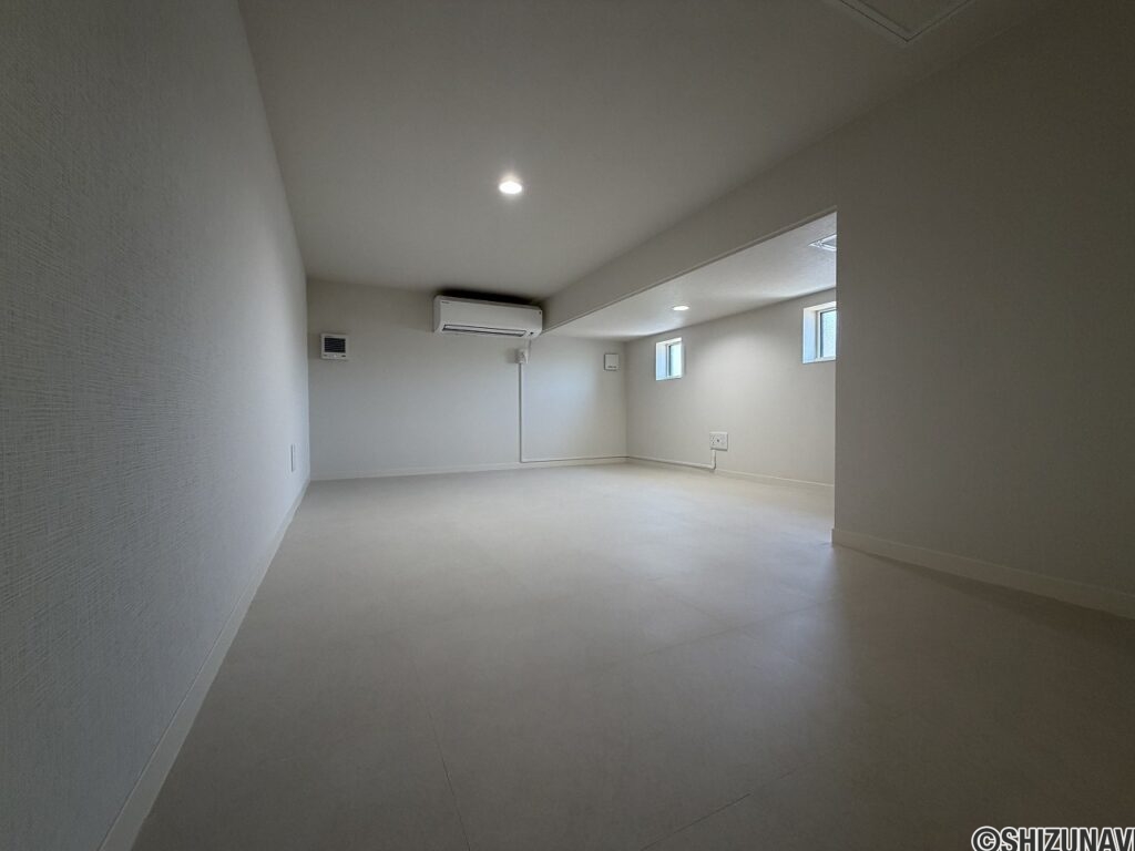 上土狩小屋裏収納