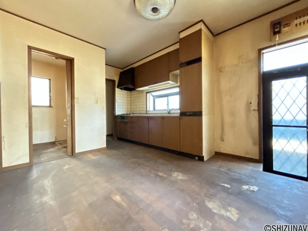 【ダイニングキッチン】