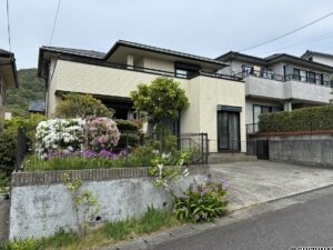 香貫が丘　旭化成施工の中古住宅　駐車場並列3台分　香貫小・第三中学校区の物件画像