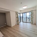 リビング　開口部が広く明るいです。