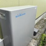 蓄電池　中の電池を令和7年に全交換済み