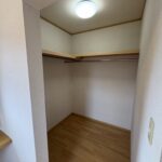 2階　洋室（8.0帖）の隣のWIC（ウォークインクローゼット）