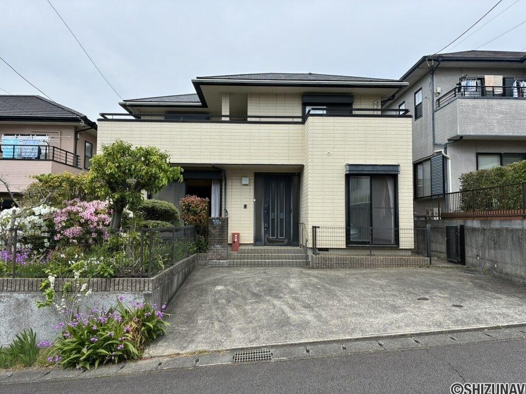 沼津市香貫が丘　中古住宅　外観