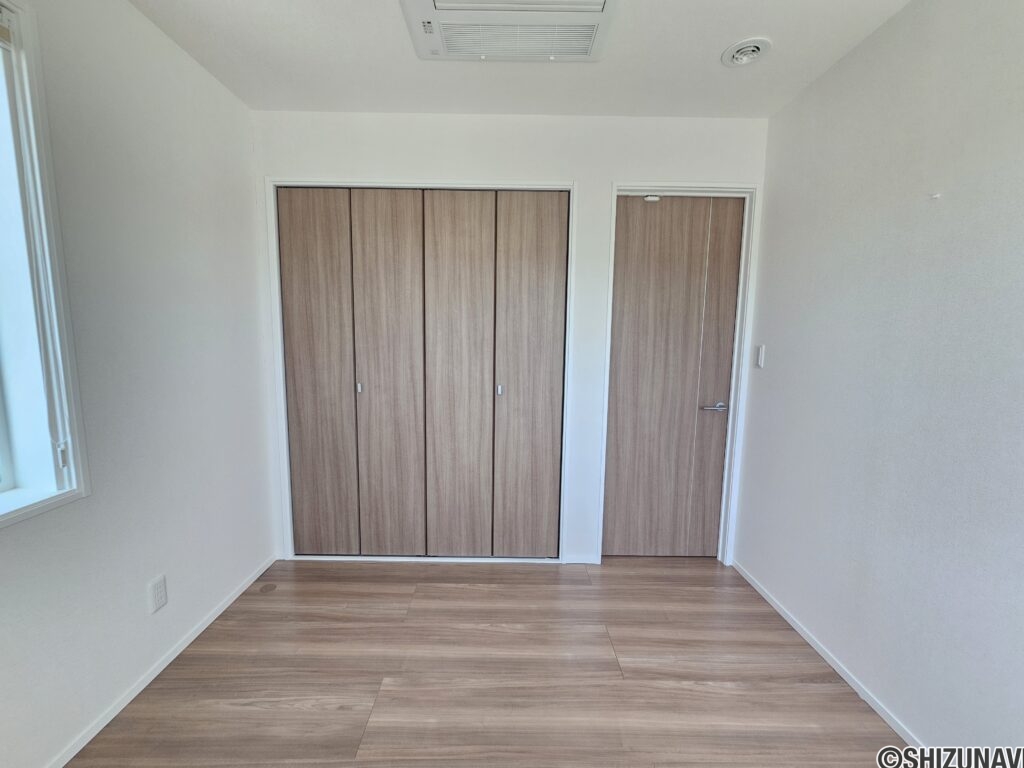 2階　洋室4.5帖　南西