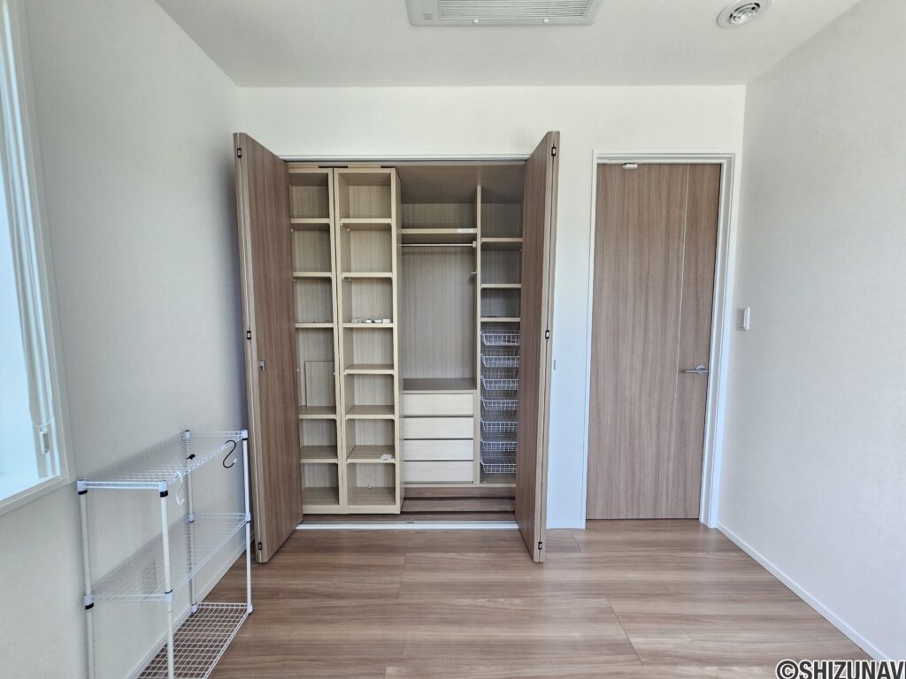 2階　洋室4.5帖　南西