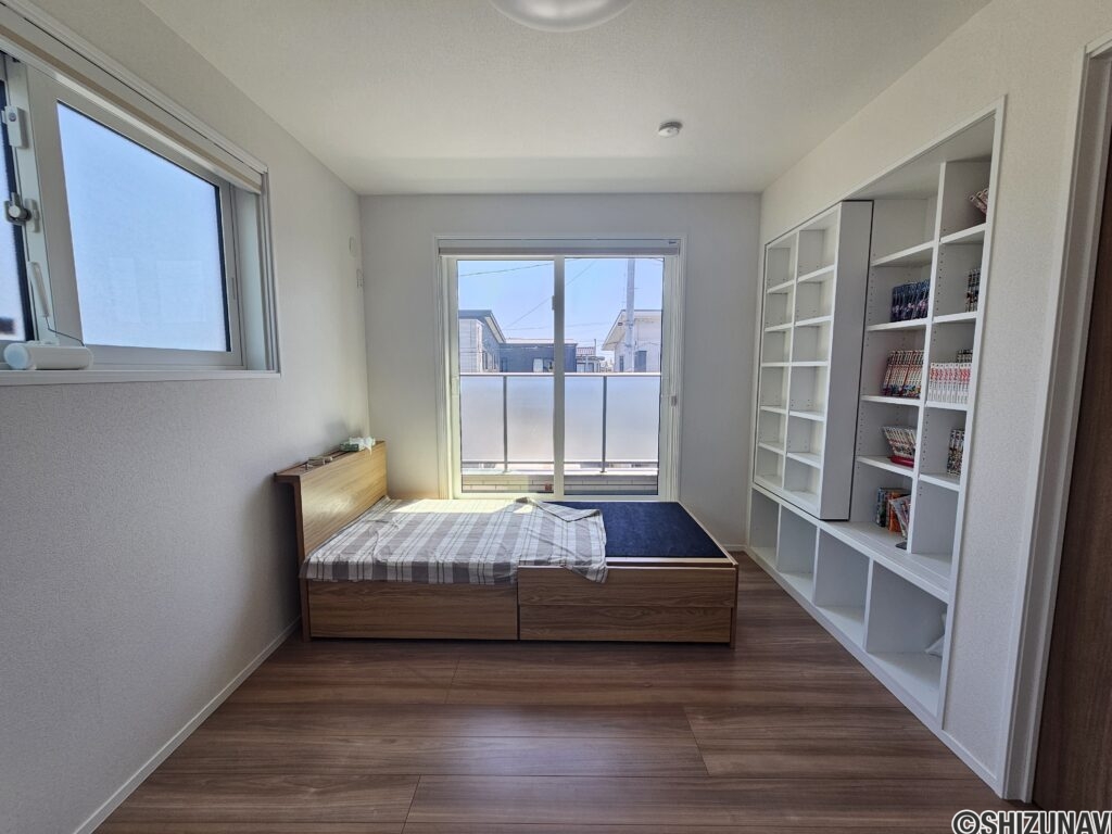 2階　主寝室　6帖