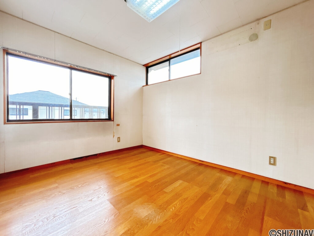 【リフォーム前/2階洋室】