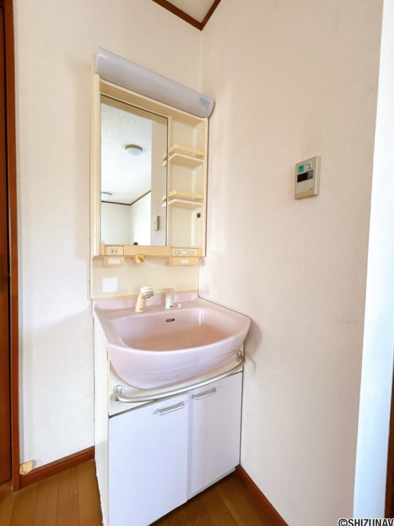 【2階洗面台】