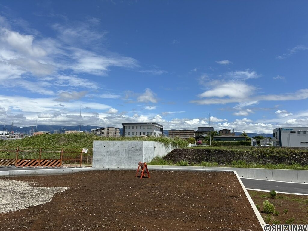 沼津市岡宮　売り土地　外観