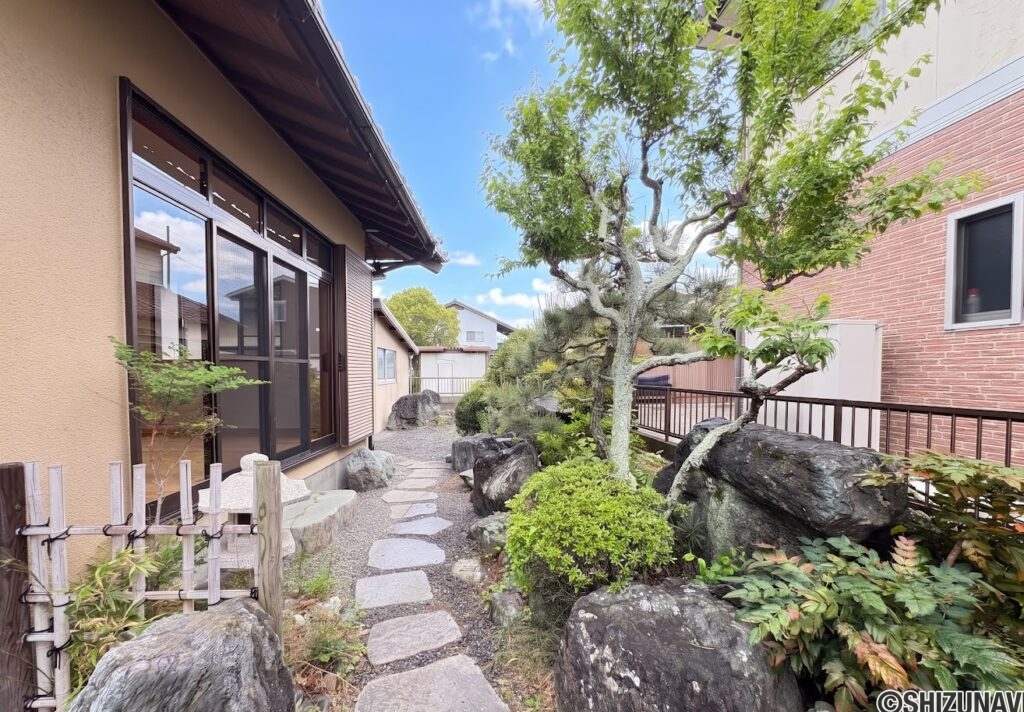 空き家買取専科　大東町　　庭