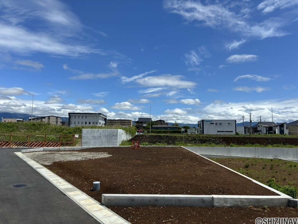 沼津市岡宮　売り土地　外観