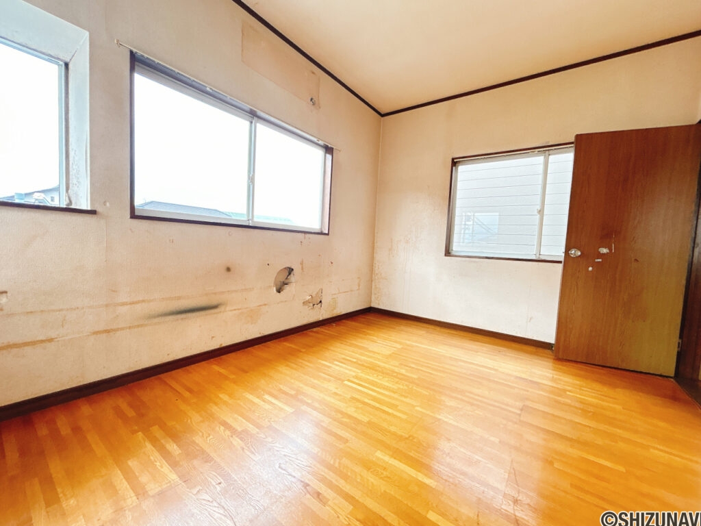 【2階洋室北側6帖】