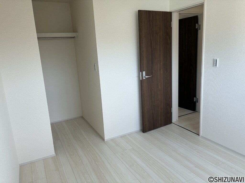 2階洋室5.2帖（2号棟）