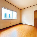 【2階洋室真ん中6帖】別角度