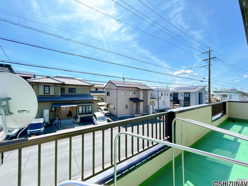 【バルコニーからの眺望】