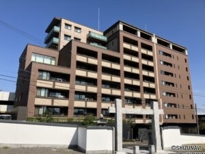 ル・シェモア鴨江　806号室　102㎡超の角部屋の物件画像