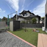 日当たりの良い庭。物置も重宝します。