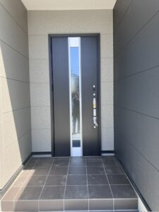 玄関　外観1