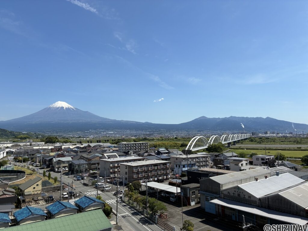 玄関前共有廊下からの眺望