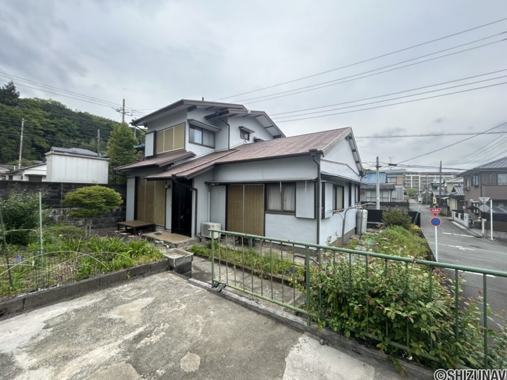 物件南東側からの写真です。