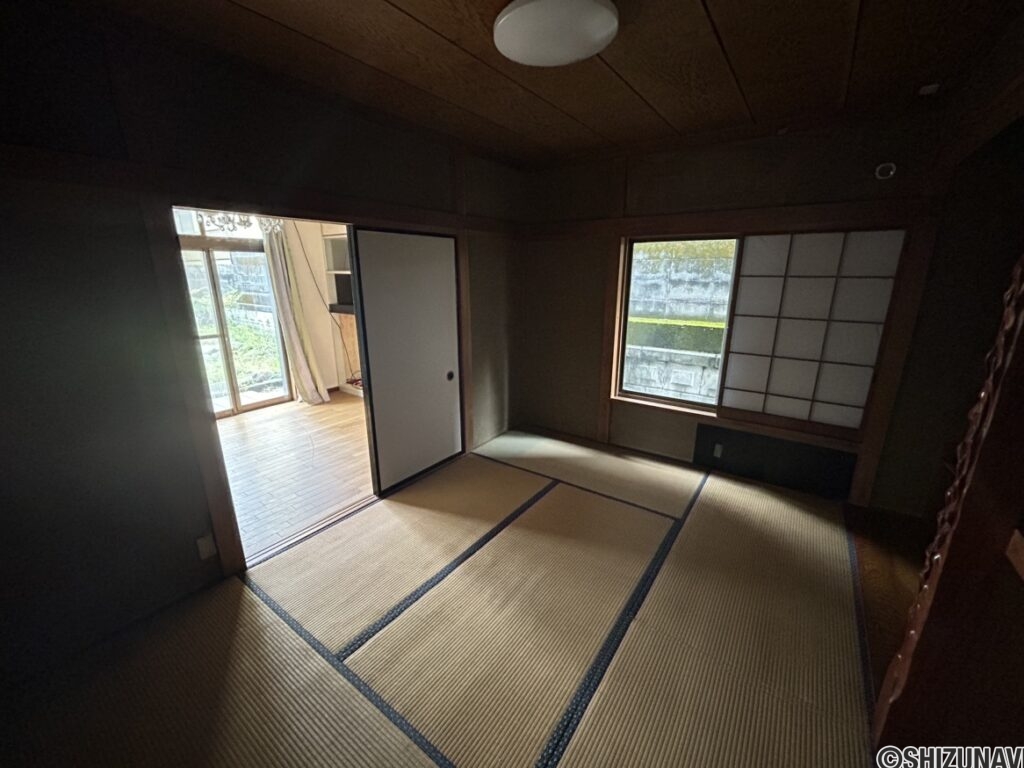 1階 洋室側の和室(6帖)の写真です。