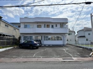 田方郡函南町肥田　鉄骨造　中古住宅の物件画像