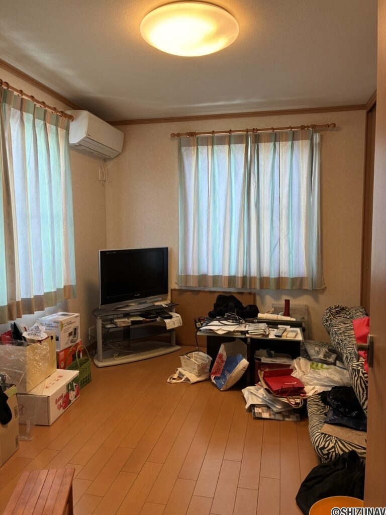 富士市宮下　セキスイハイム施工　中古住宅の画像