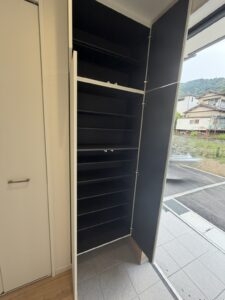 【１号棟】玄関収納