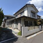 閑静な住宅街の落ち着く物件です。