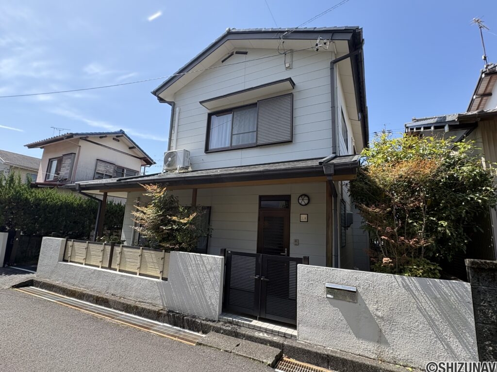 築53年（増改築あり）の物件です。