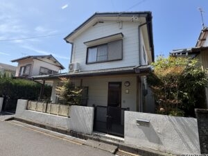 築53年（増改築あり）の物件です。