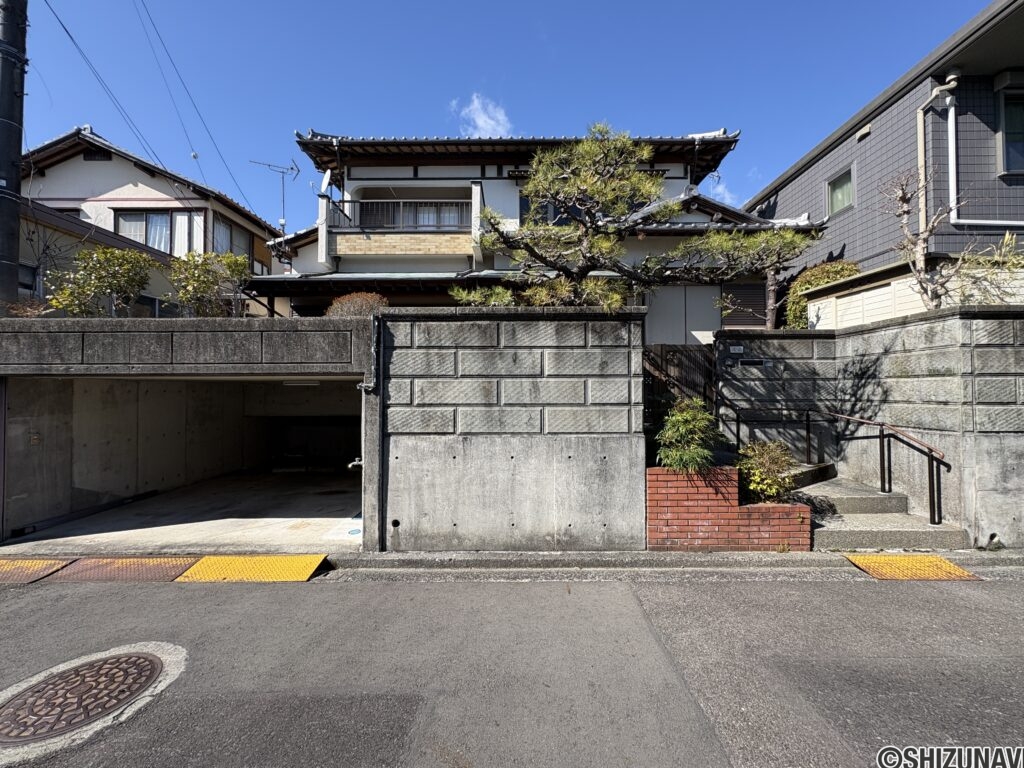 藤枝市旭が丘　中古住宅（現況販売）の画像