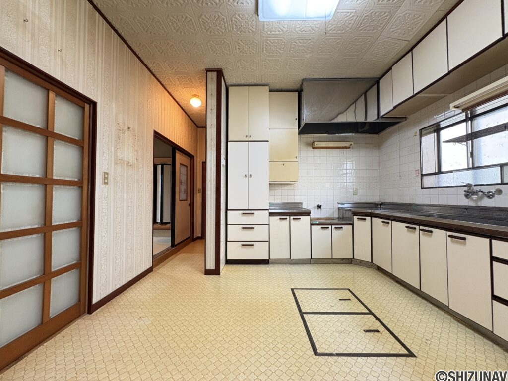 藤枝市旭が丘　中古住宅（現況販売）の画像