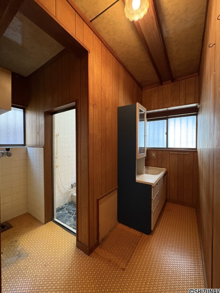 藤枝市旭が丘　中古住宅（現況販売）の画像