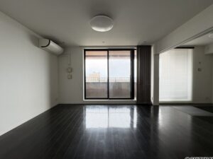 リビングです。日当たりが良く広々としています。