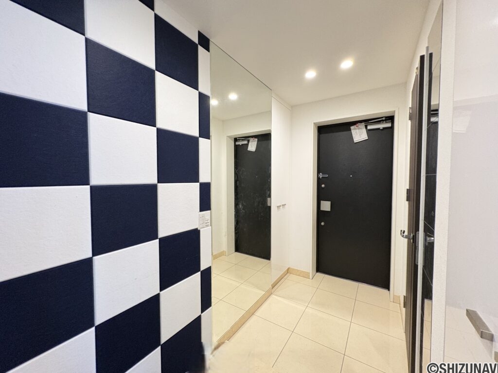 ル・シェモア鴨江　806号室　102㎡超の角部屋の画像