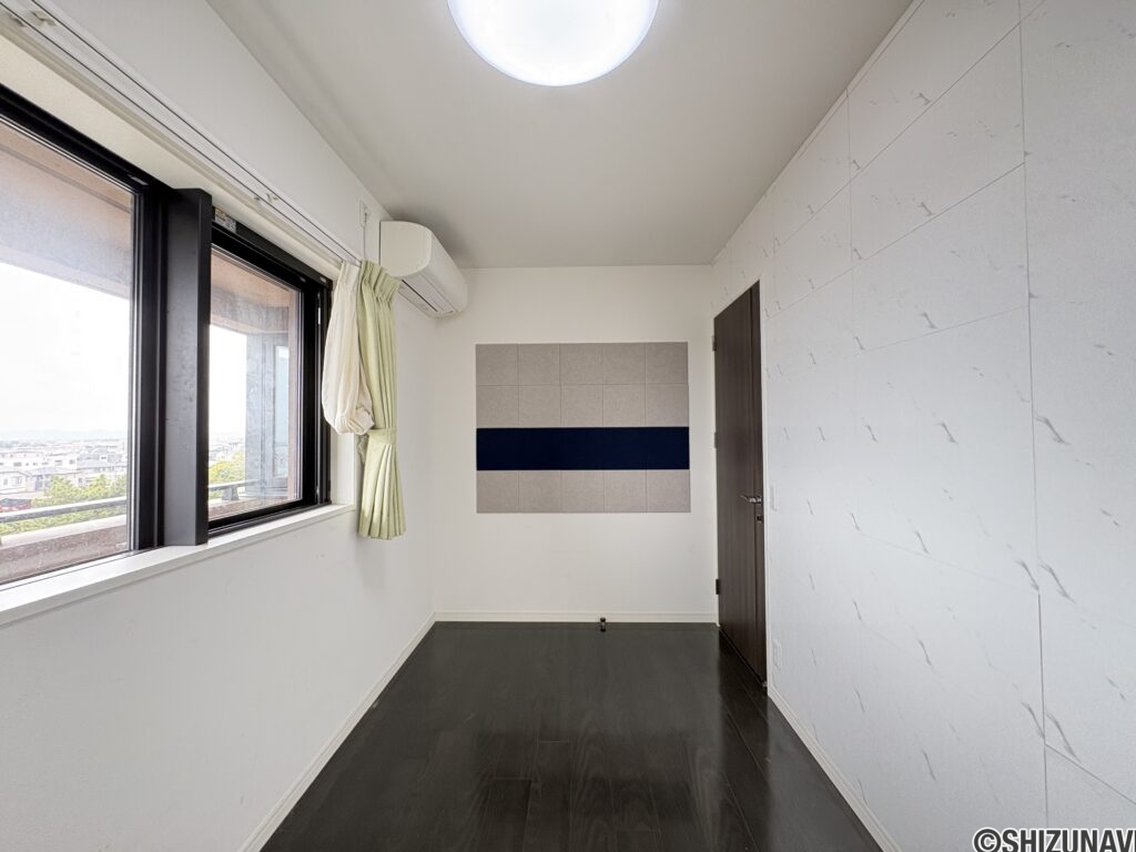 約5.5帖洋室　別角度です。