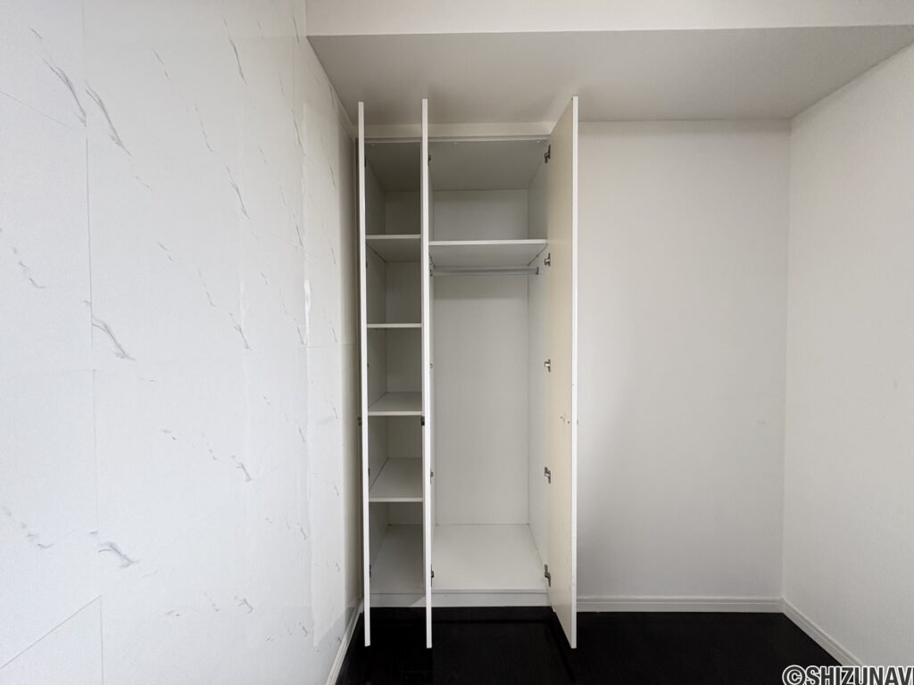 約5.5帖洋室　収納です。